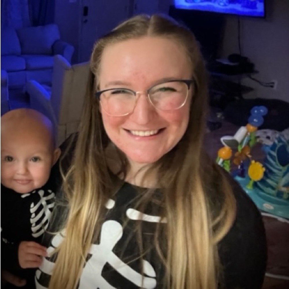 Meet your Posher, April